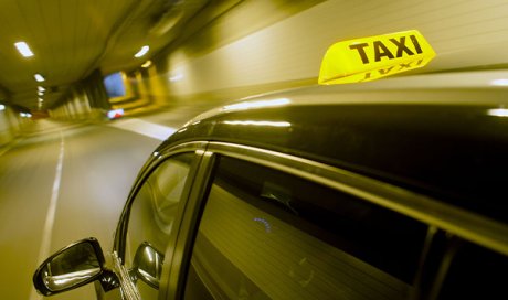 Taxi pour transport de personne toutes distances à Saint-Léger-de-Montbrun. Taxi Frédéric FAUCHER